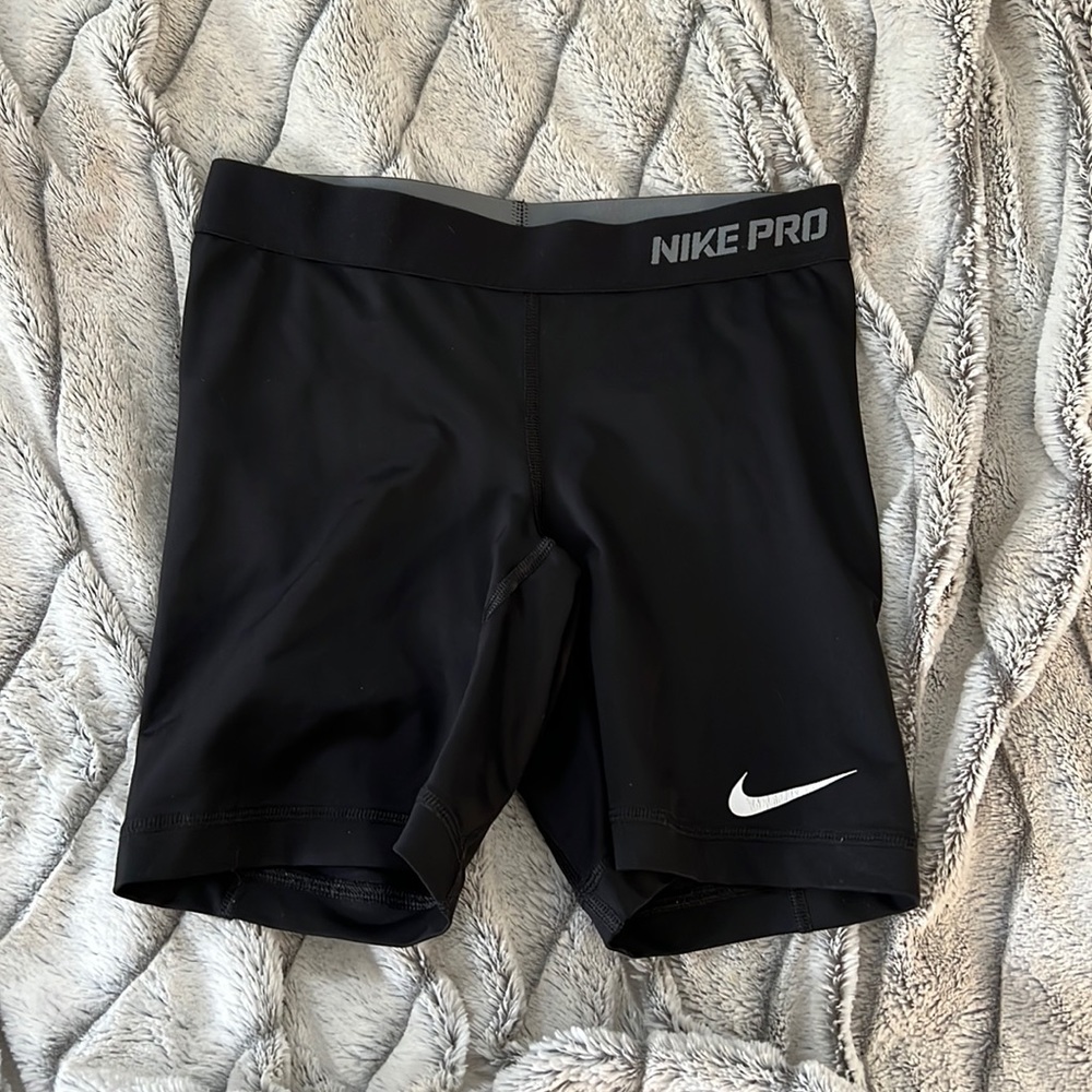 Nike pro dri-fit (fitted)